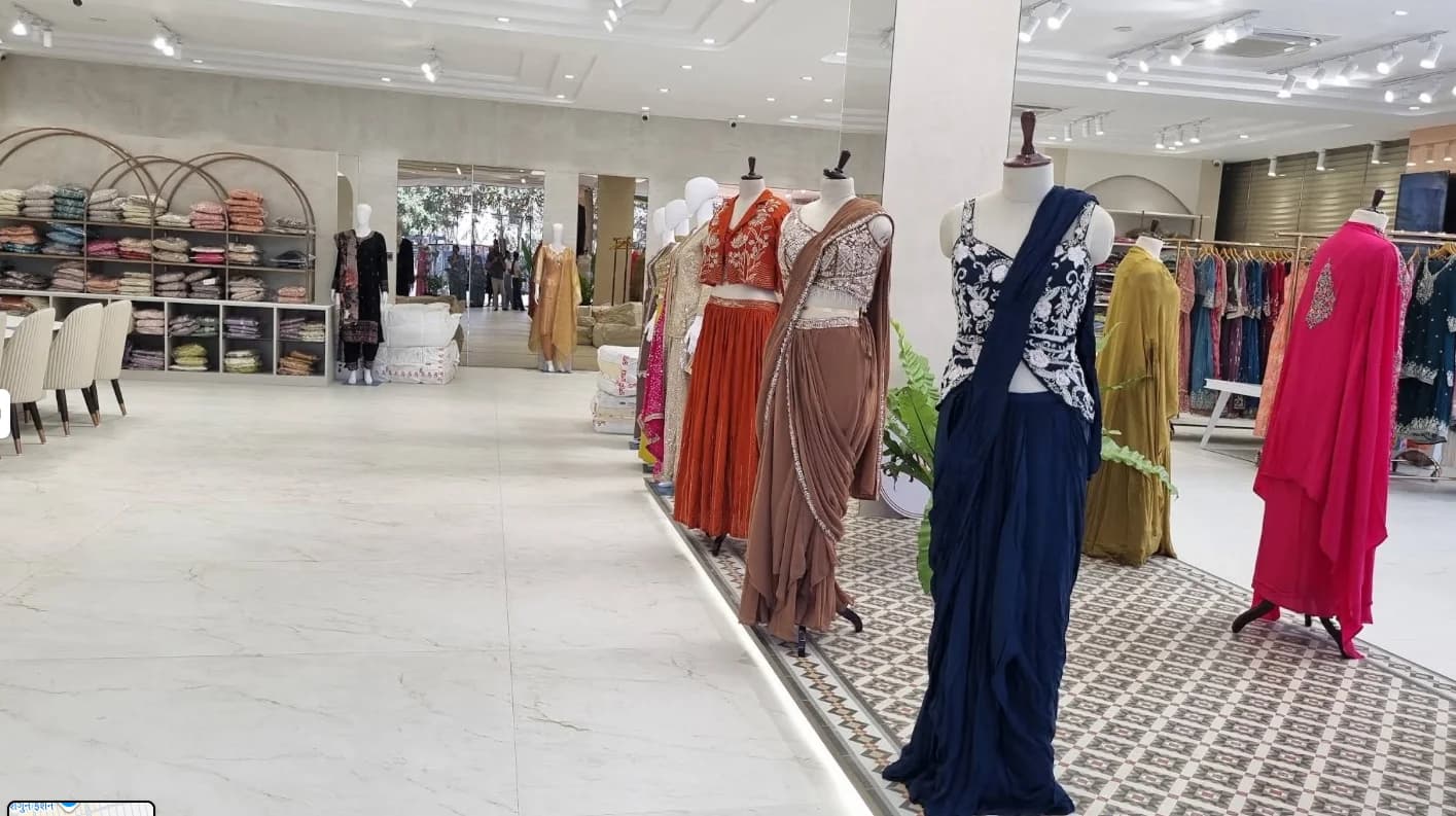 Kalakurti ethnic wear collection racks display